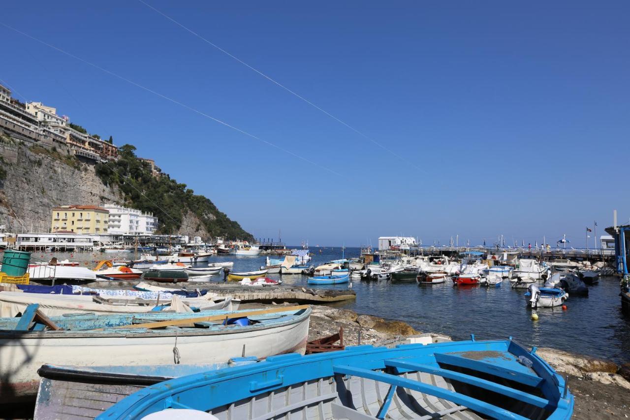 Happy Flat On The Sea Apartment Sorrento Bagian luar foto