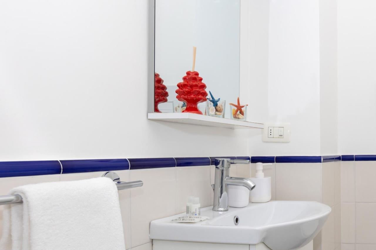Happy Flat On The Sea Apartment Sorrento Bagian luar foto